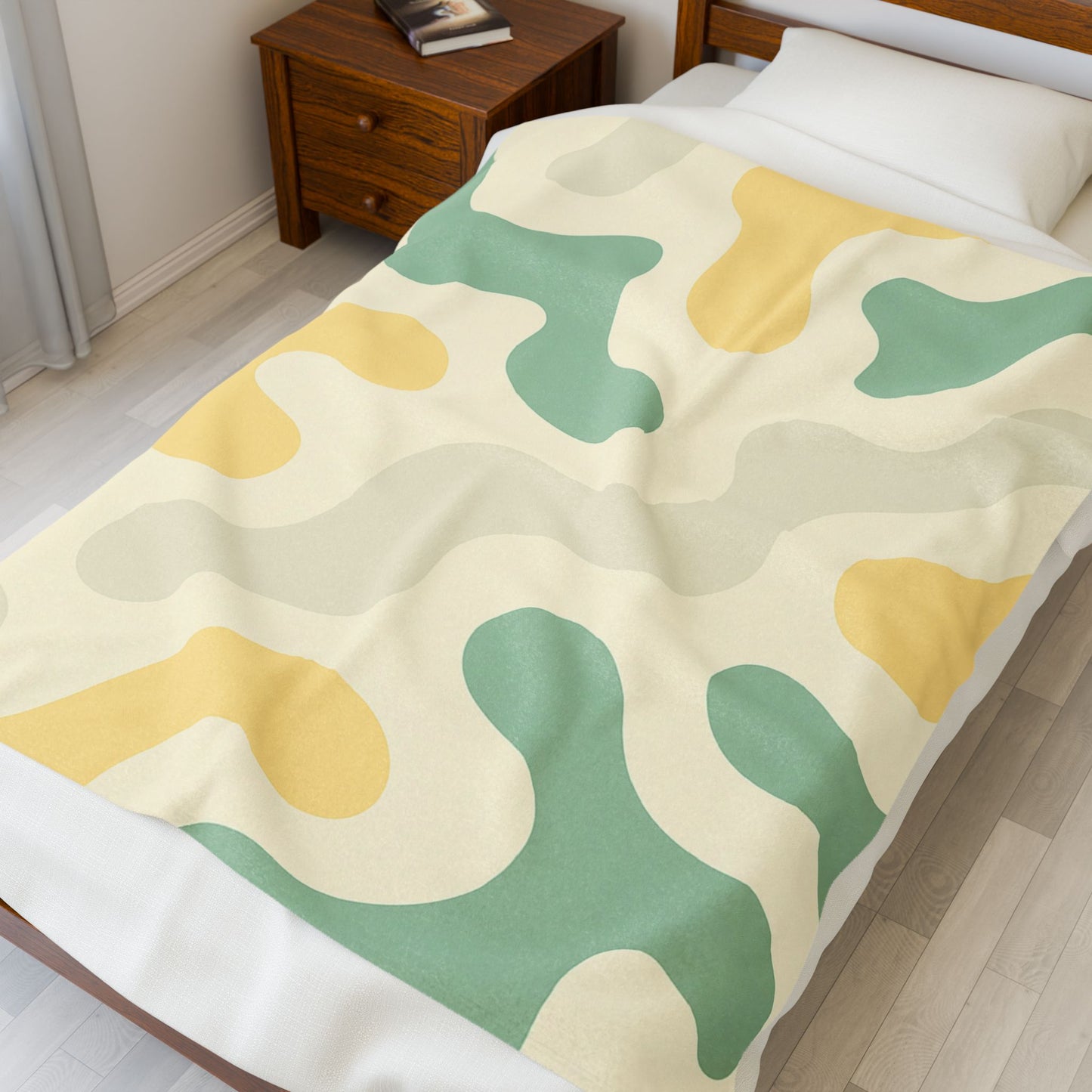 Spilled Milk | Velveteen Plush Blanket